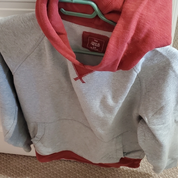 Fall hoodies, coat and Jackets. A&F, Esprit,Banana Republic,  Disney, sketchers - Picture 16 of 16